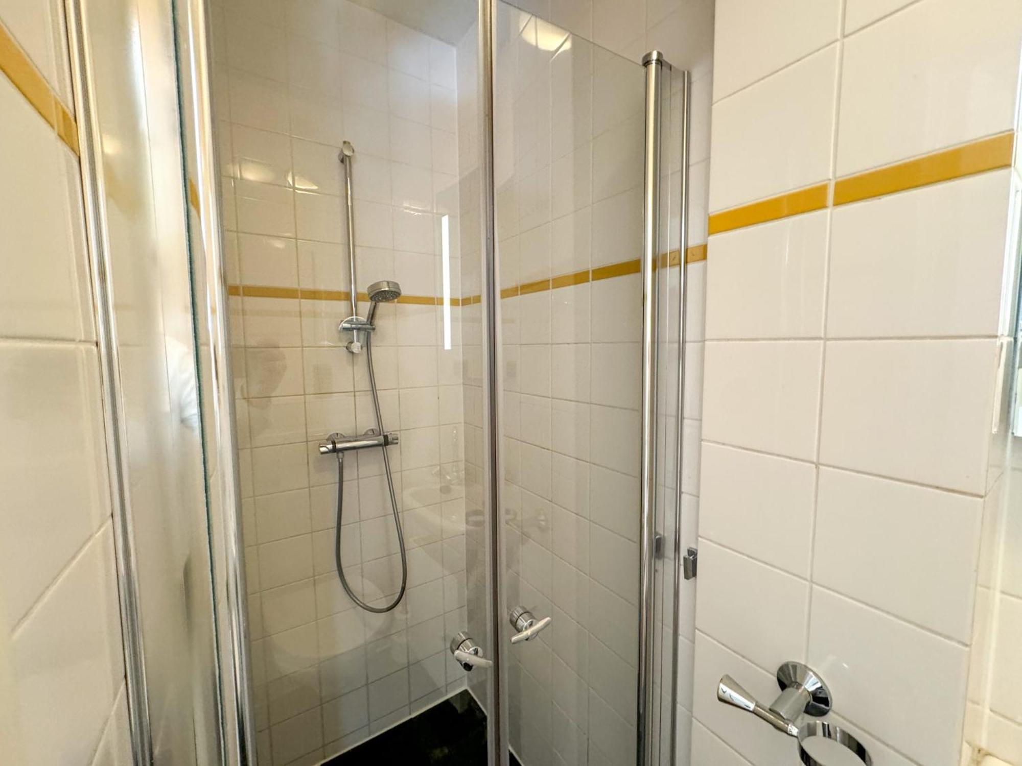 Yourbnb Suites Haarlemmerstraat Amsterdam Exterior photo