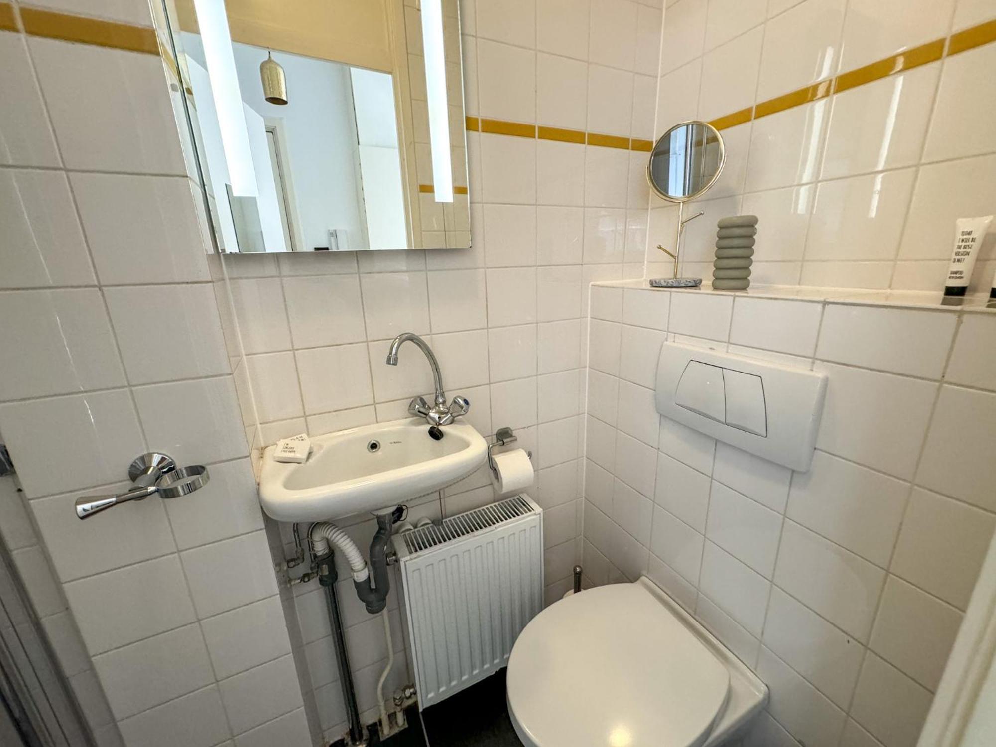 Yourbnb Suites Haarlemmerstraat Amsterdam Exterior photo